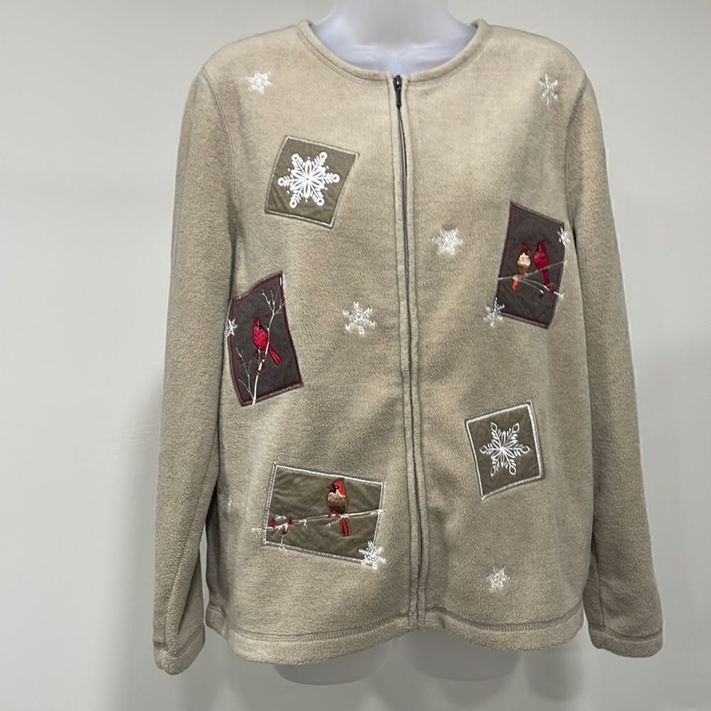 NWOT Croft & Barrow Cardigan sweater red cardinals & snowflakes. Size M 8/10